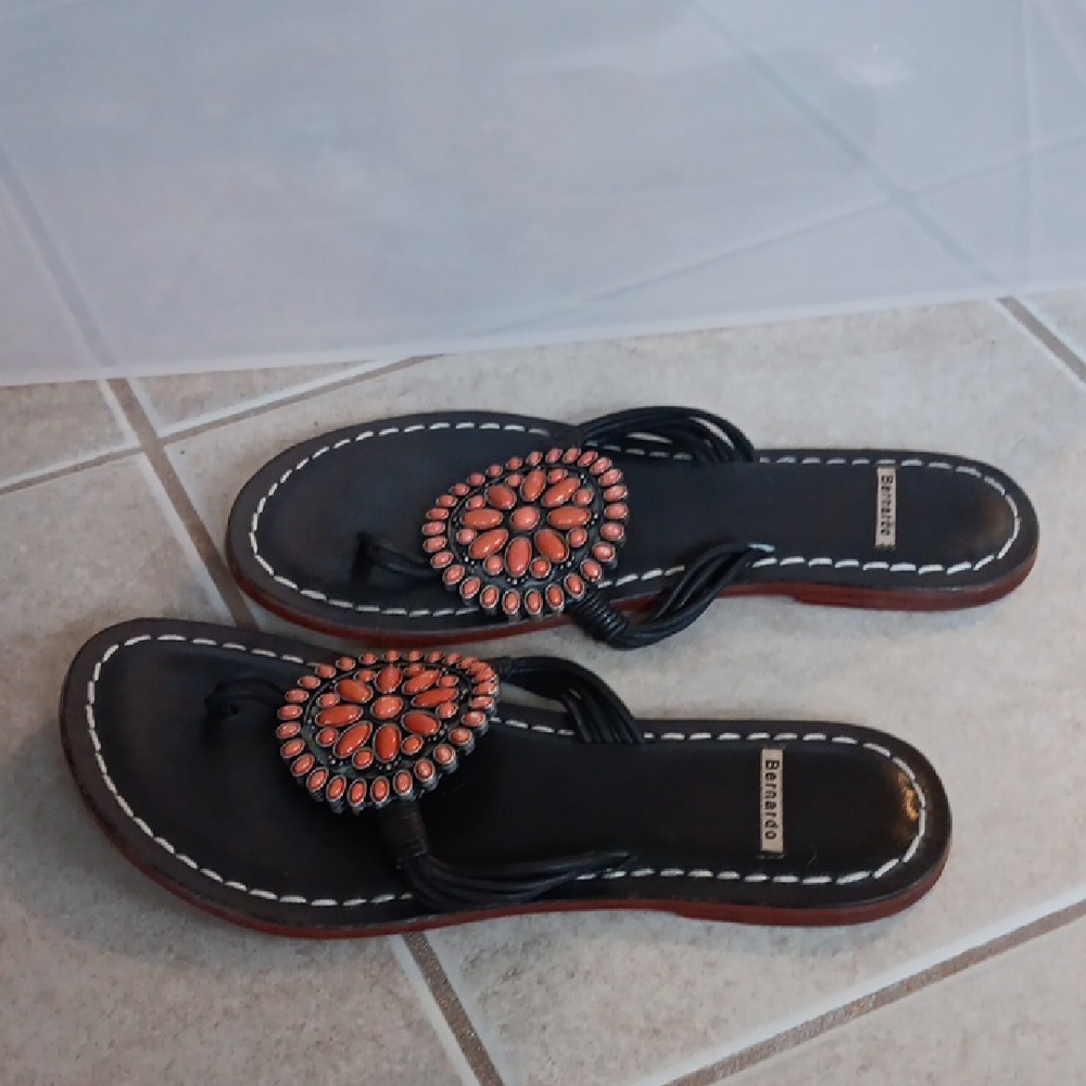 Bernardo Women's Black and Orange Sandals